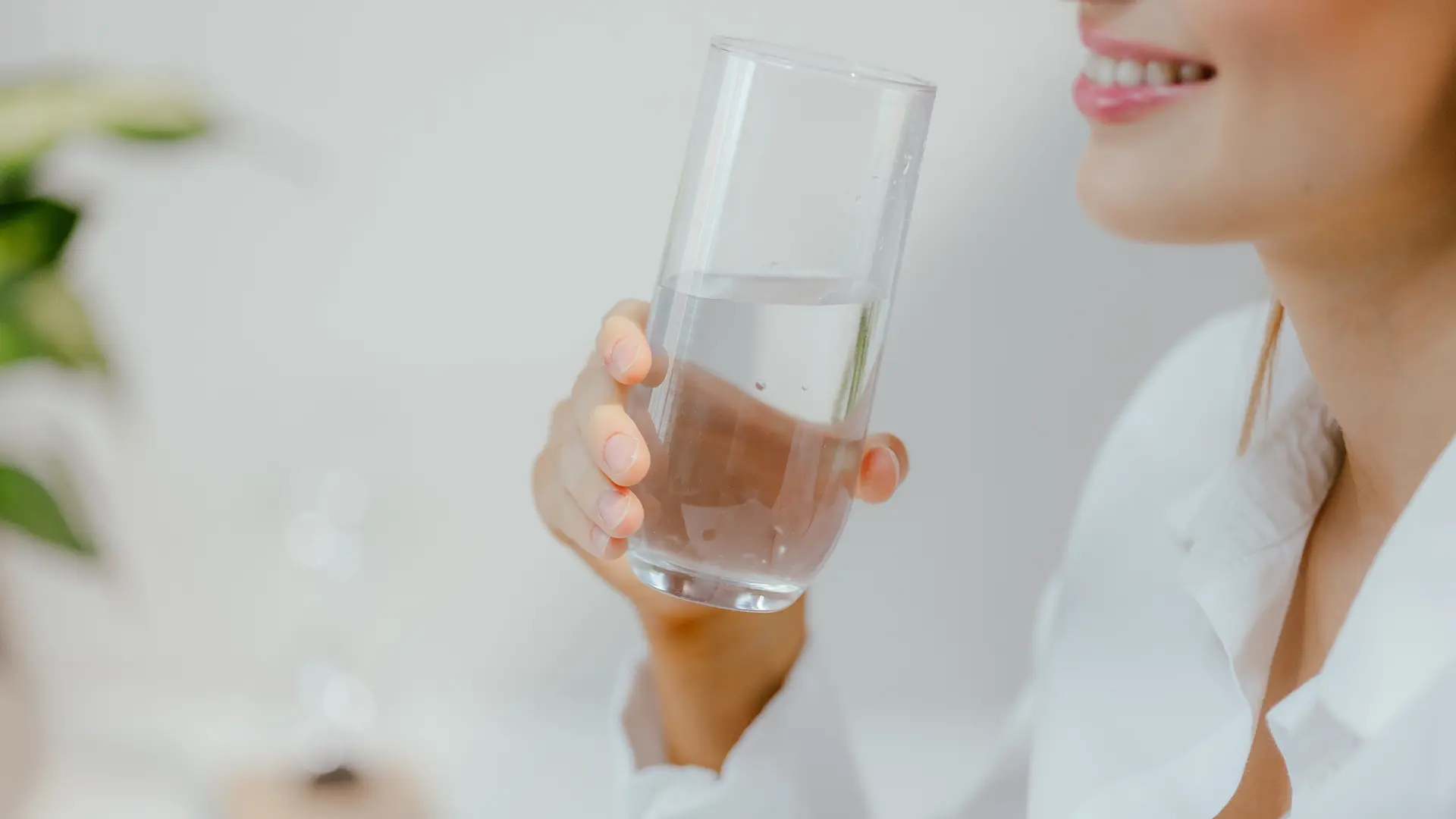 STUDIU. Consumul redus de apă amplifică răspunsul la stres