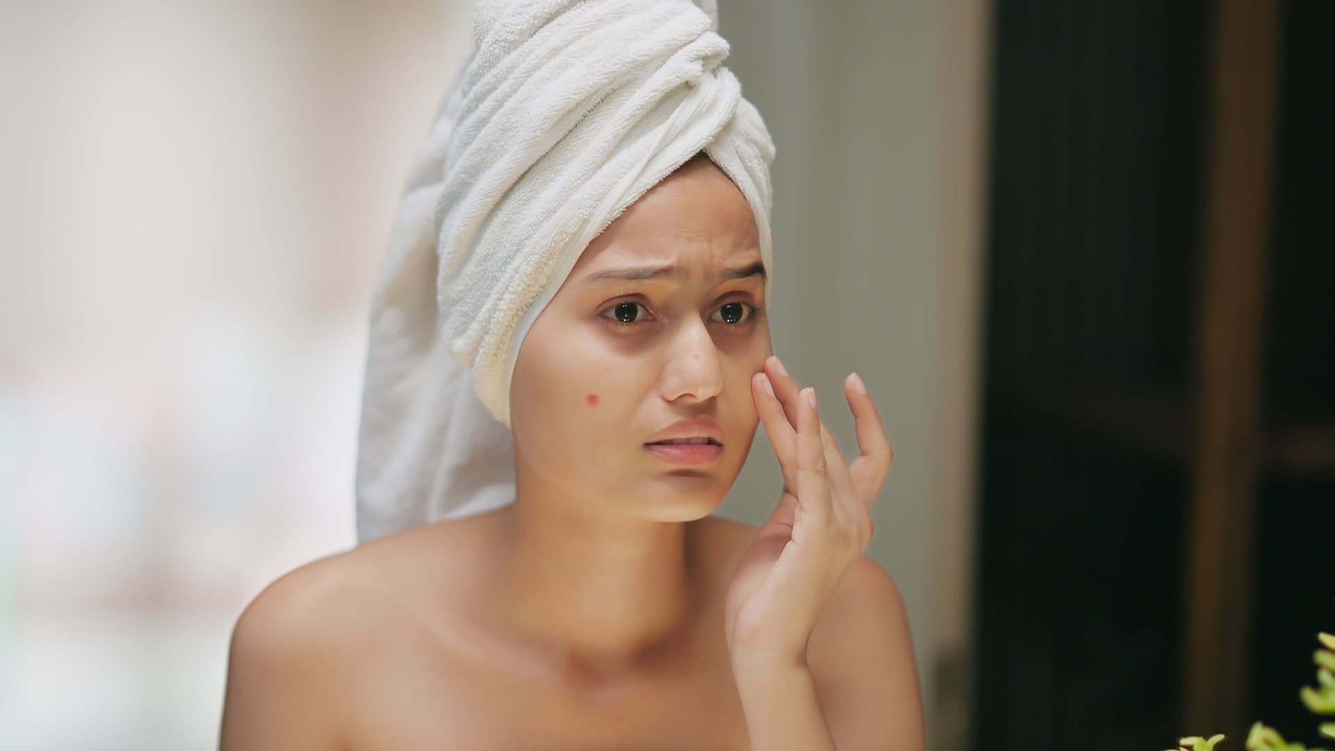 Rutinele de îngrijire a pielii de pe TikTok ar putea expune adolescenții la risc de alergii pe viață