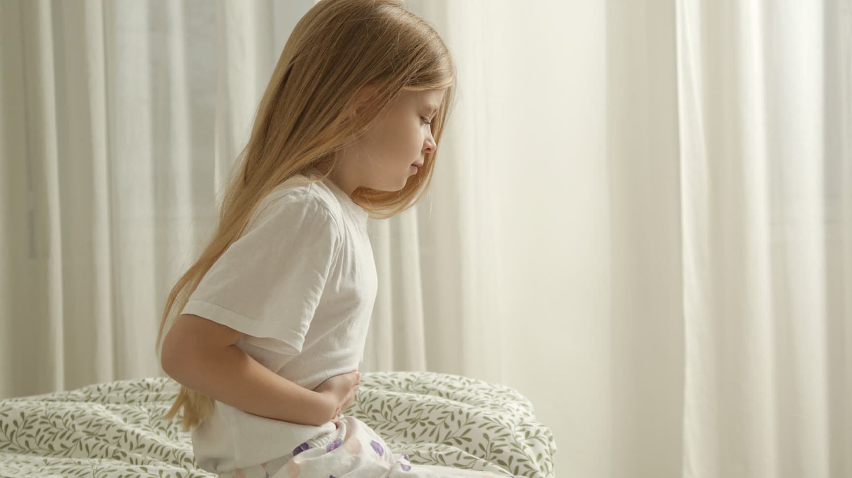 Toxiinfecția alimentară la copii: ce faci acasă și când e urgență