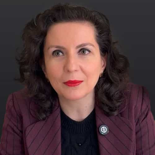 Dr. Oana Timofte