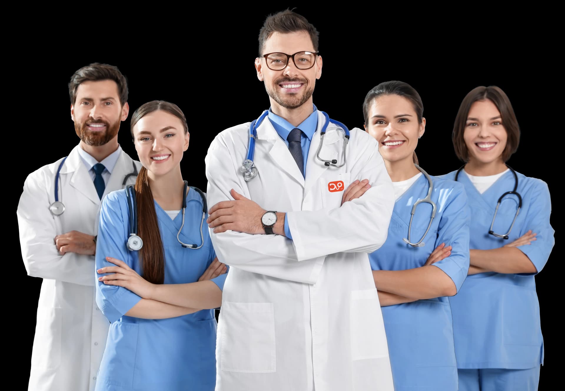 Grup de medici specialisti care zambesc